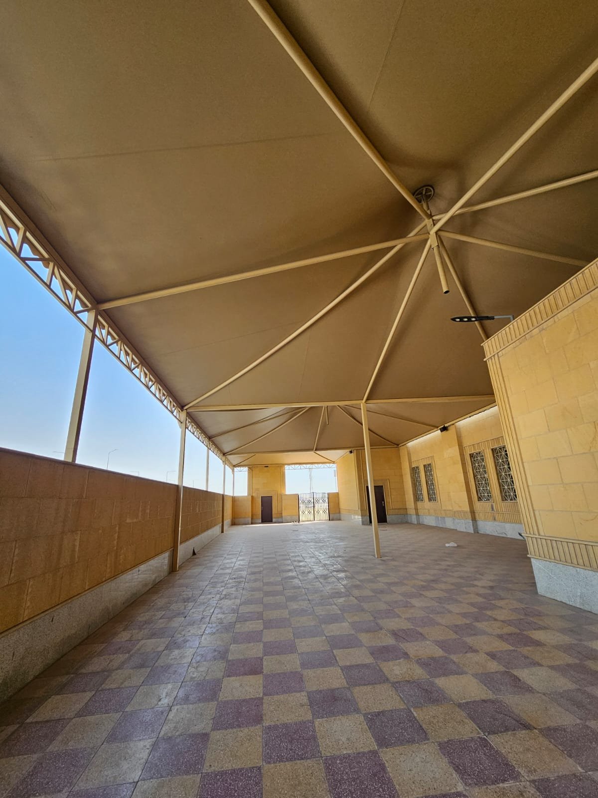 مظلات و سواتر عسير - فخامة التصميم و جودة التنفيذ